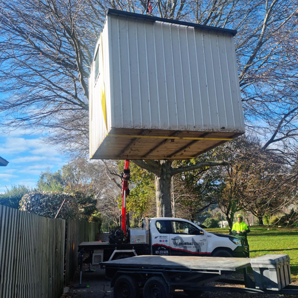 small hiab lifiting garden shed